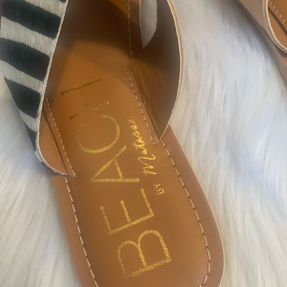 Brand new! BEACH by Matisse sandals - Picture 7 of 8